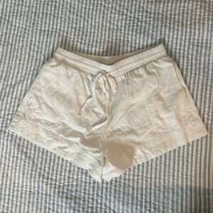 Universal Thread White Drawstring Shorts